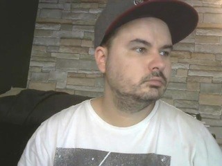 KhR0N1K on cam for live nude video chat