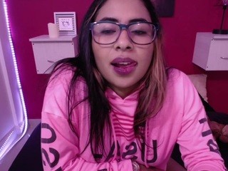 lara-peace on cam for live nude video chat