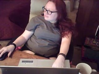 LeighLove on cam for live nude video chat