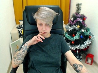 lolgirll on cam for live nude video chat