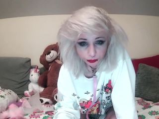 Madeline on cam for live nude video chat