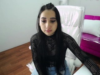 mellaniesweet on cam for live nude video chat