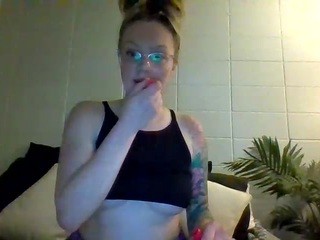Mia Mack on cam for live nude video chat