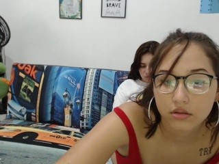 nahomihott on cam for live nude video chat