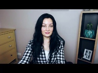 pleasurehelen on cam for live nude video chat