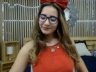 Sarita , ʕ•́ᴥ•̀ʔっ on cam for live nude video chat