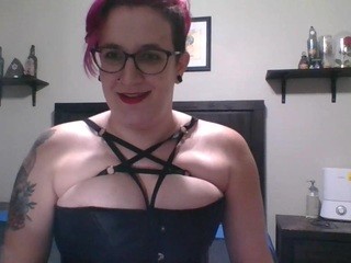thedaisyaster on cam for live nude video chat