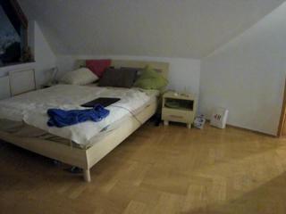 voyeurcam-julmodels-bed-3 on cam for live nude video chat