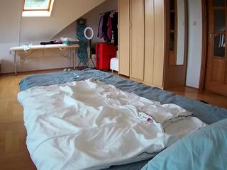 voyeurcam-julmodels-whitebed-4 on cam for live nude video chat