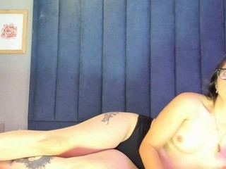 akkate-robbins on cam for live nude video chat
