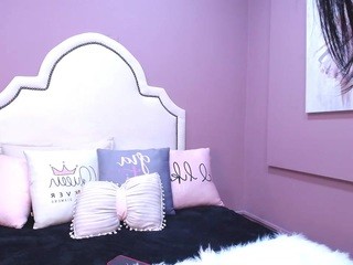 AShley Queen deepthroat & blow j on cam for live nude video chat