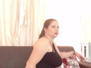 hollyjensen on cam for live nude video chat