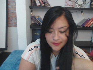 jeyden Curvy on cam for live nude video chat