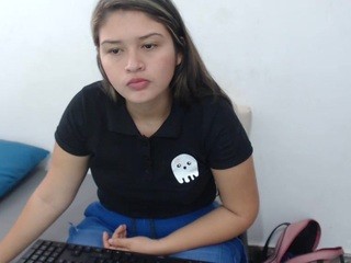 midswais on cam for live nude video chat
