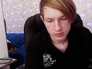 weeler-x on cam for live nude video chat