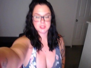 Wife_NextDoor on cam for live nude video chat