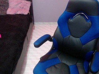 briana-love on cam for live nude video chat