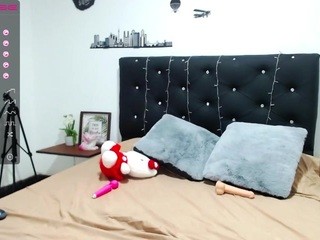 danna-love on cam for live nude video chat