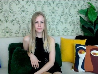 delaneya-alma on cam for live nude video chat