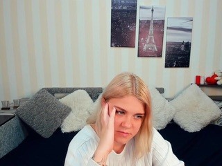 ellensaint on cam for live nude video chat