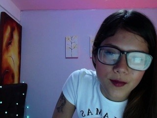 kim-1111 on cam for live nude video chat