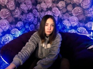 lily-wood on cam for live nude video chat