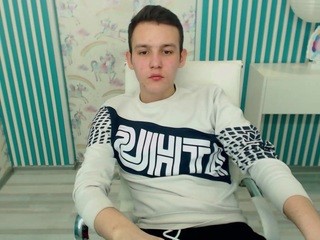 martinpolls on cam for live nude video chat
