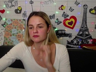 michellemonti on cam for live nude video chat