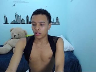 queen-honey1 on cam for live nude video chat