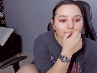 Rozalia on cam for live nude video chat