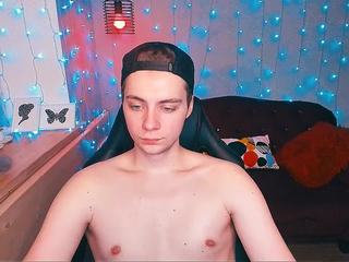 anthonyfelps on cam for live nude video chat