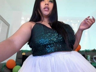 Ariana , ?? on cam for live nude video chat