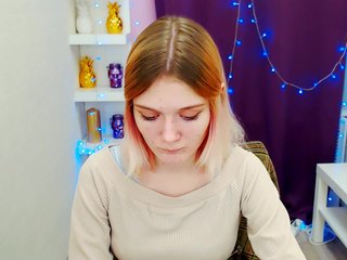 Cutie Bonnie on cam for live nude video chat