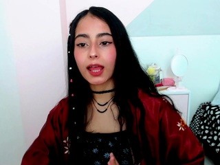 cutie-caro on cam for live nude video chat