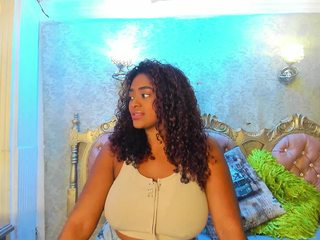 EBONNYFLOWER on cam for live nude video chat