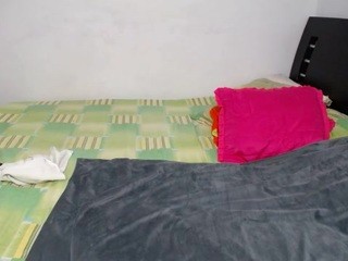 ?, Sully_Gomez on cam for live nude video chat