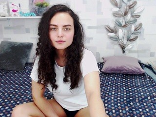 juliesweety on cam for live nude video chat