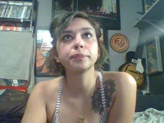 krissyrlovelace on cam for live nude video chat