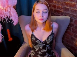 lliatris on cam for live nude video chat