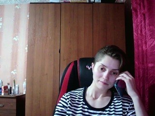 lola1224 on cam for live nude video chat