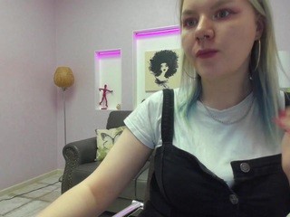 mandyone on cam for live nude video chat