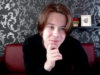 skylayn on cam for live nude video chat