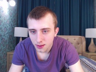 adamyork1 on cam for live nude video chat
