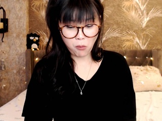 akinalu on cam for live nude video chat