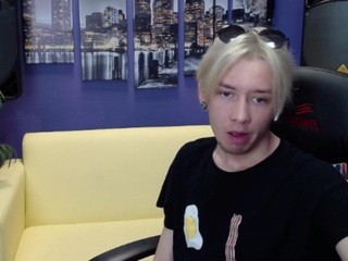 alexlitt1 on cam for live nude video chat