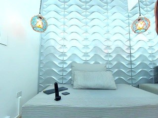 allicia-cruz on cam for live nude video chat