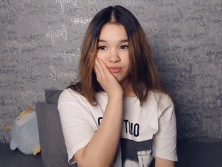 azumi-8 on cam for live nude video chat