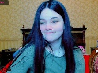 dianaheller on cam for live nude video chat