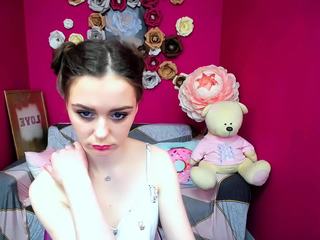 ellajinjer on cam for live nude video chat