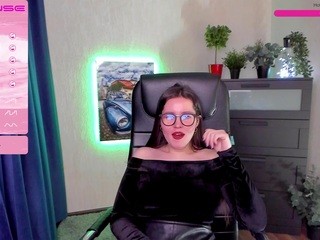lady-c on cam for live nude video chat